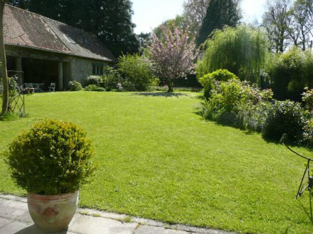مبيت وإفطار Manoir De Bois En Ardres المظهر الخارجي الصورة