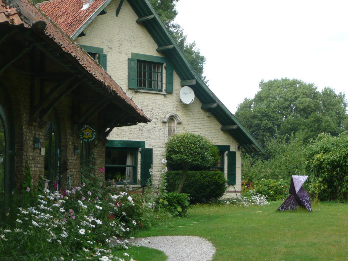 مبيت وإفطار Manoir De Bois En Ardres المظهر الخارجي الصورة